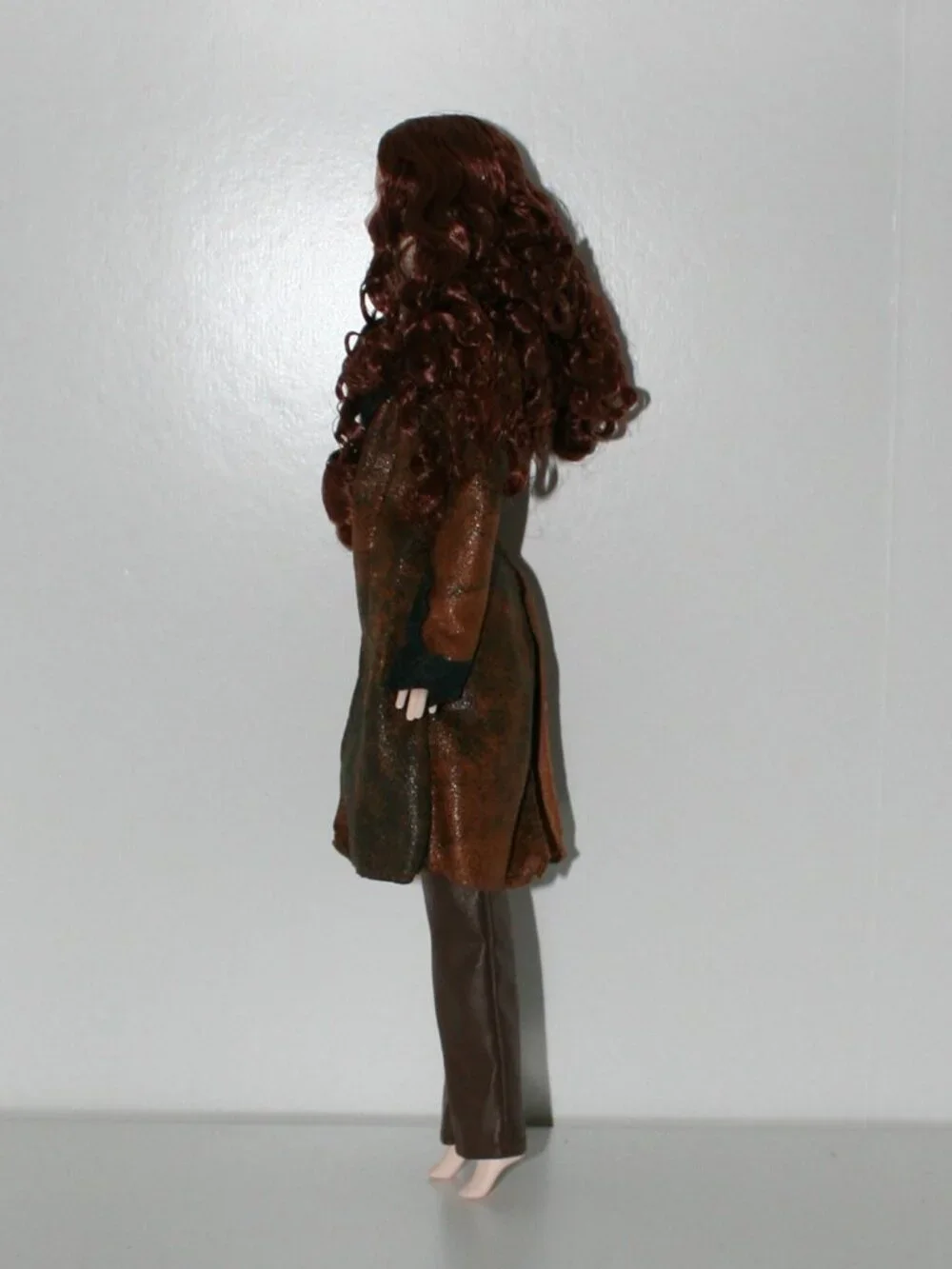 Mattel 2010 Twilight Saga Eclipse Victoria Barbie Doll